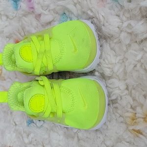 Toddler sneakers